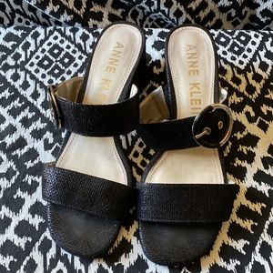 Anne Klein Black Sandal with Side Buckle and iflex sole.- Size 8M. 2.5 inch heel